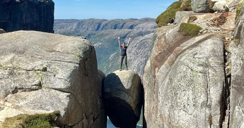 Kjerag-Wanderung mit Guide und Transport