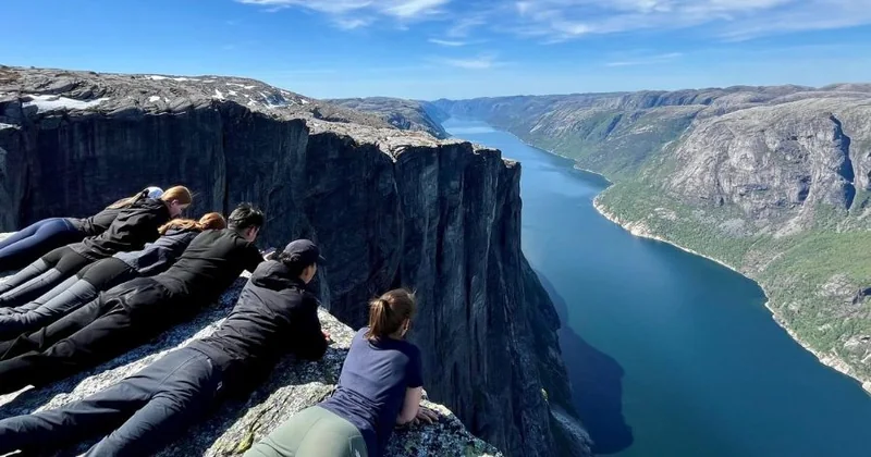 Preikestolen und Kjerag in zwei Tagen